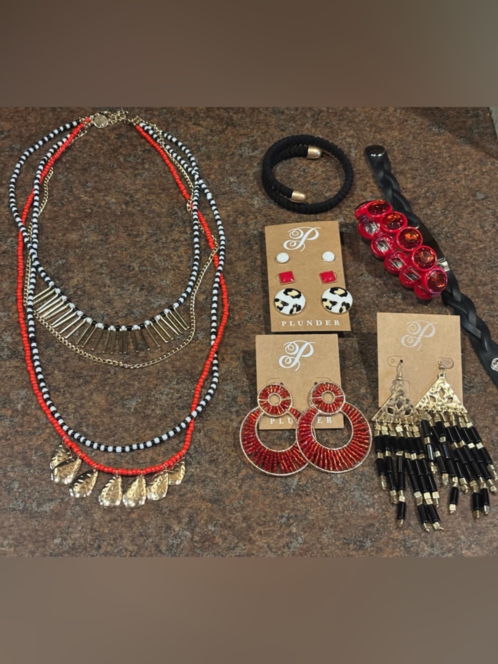 🧵Plunder Red and Black jewelry bundle Necklace, earrings and bracelets